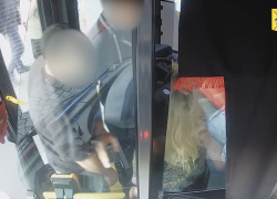 Kriminalista zabránil napadení řidiče autobusu