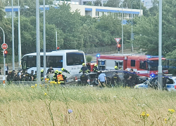 Řidič po honičce naboural několik aut