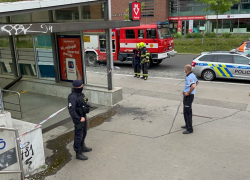 Neznámý pachatel rozházel prášek v metru Pankrác.