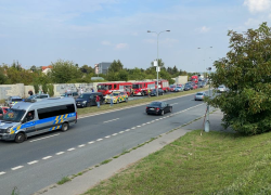 Nehoda dvou autobusů v Praze