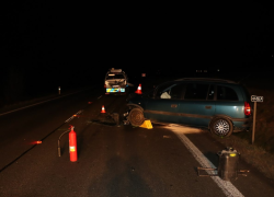 Opilá řidička narazila do policejního auta