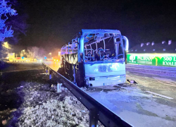 Požár autobusu na dálnici D1 směrem na Prahu