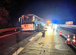 Požár autobusu na dálnici D1 směrem na Prahu