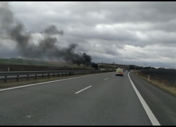 Auto kompletně shořelo