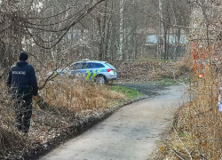 Policie místo nálezu mrtvé ženy uzavřela