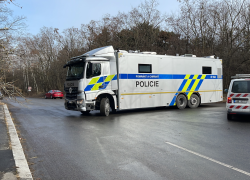 Speciální policejní velitelsko-štábní vozidlo