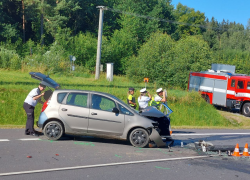 Řidič v jednom z havarovaných aut zemřel