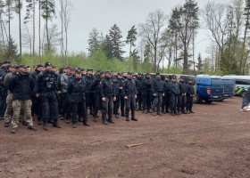 Před dvěma a půl lety zmizela, nyní po ní pátrají desítky policistů