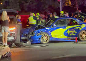 Noční nehoda Subaru s dalšími dvěma vozidly si vyžádala čtyři zraněné